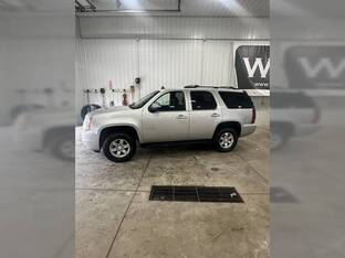 2011 GMC YUKON SLE