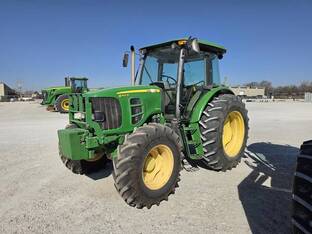 2011 John Deere 6140D