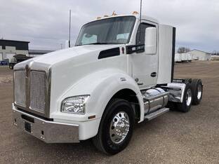2021 Kenworth T880