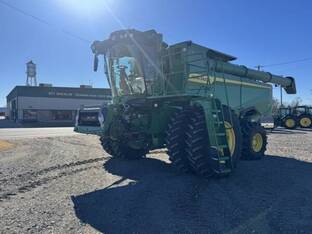 2025 John Deere S7 800