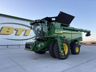 2025 John Deere S7 800
