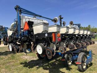 2014 Kinze 3500
