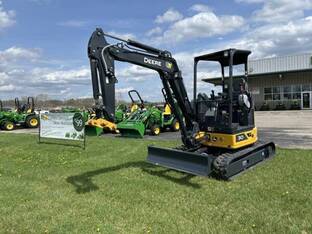 2024 John Deere 30 P