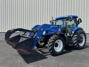 2004 New Holland TS135A
