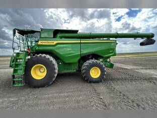 2025 John Deere S7 800
