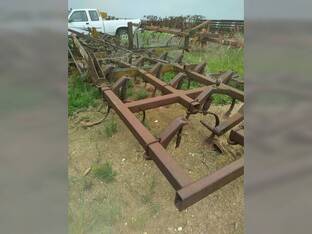 John Deere 1010