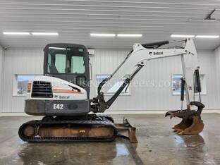 2011 Bobcat E42