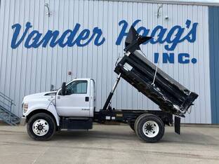 2017 Ford F750