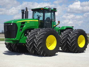 2011 John Deere 9530