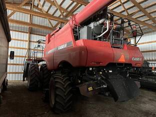 2013 Case IH 8230