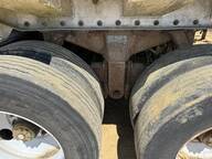 1982 Hobbs 30 ft end dump