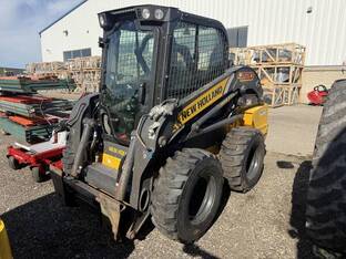 2019 New Holland L220