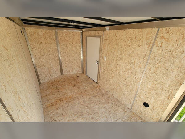 2026 Sure-Trac 6'x10' 3k / 6' interior / enclosed trail
