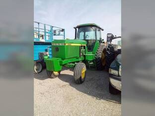 1991 John Deere 4560
