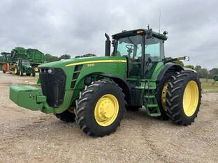 2007 John Deere 8230