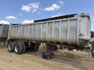1980 Fruehauf 24 FT END DUMP