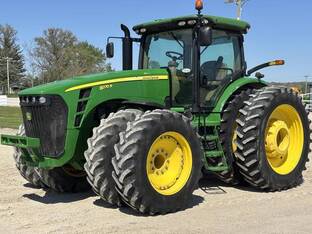 2010 John Deere 8270R