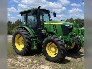 2023 John Deere 6135E