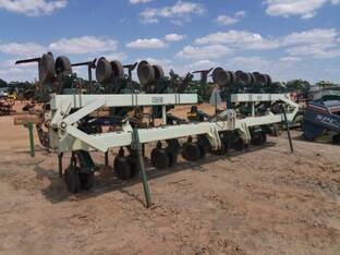 2020 KMC 12 Row High Residue Cultivator