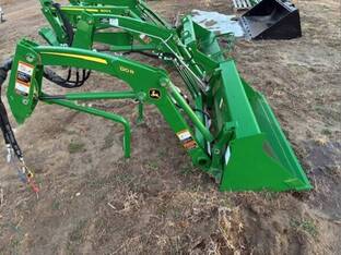 John Deere 120R