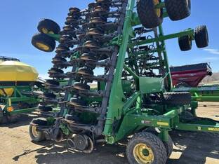 2013 John Deere 1890