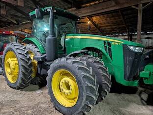 2011 John Deere 8310R