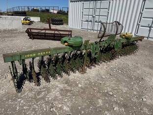 John Deere 400