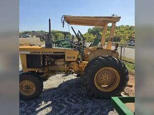 John Deere 401B