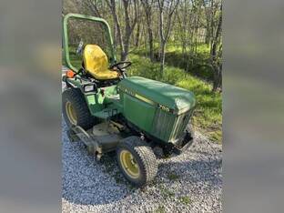 1993 John Deere 755
