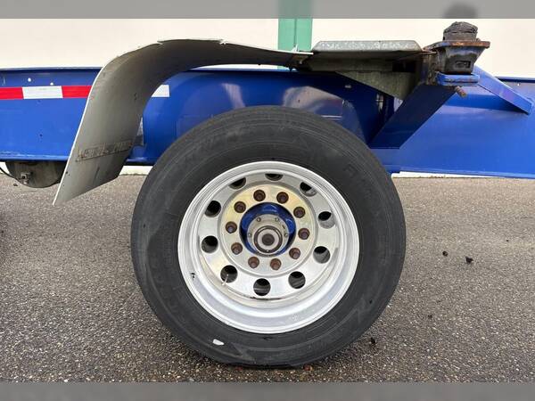 2013 Reinke tank chassis