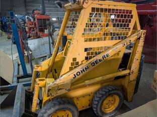1988 John Deere 375