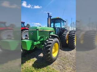 1985 John Deere 4650
