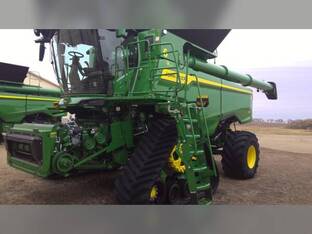 2025 John Deere S7 900