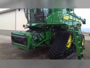 2025 John Deere S7 900