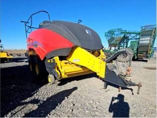 2022 New Holland BIG BALER 340