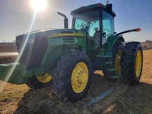 2005 John Deere 7820