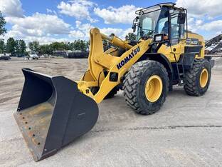 2021 Komatsu WA320-8
