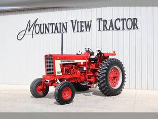 1968 International 856