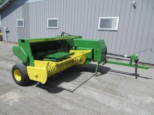 John Deere 338