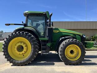 2025 John Deere 8R 340