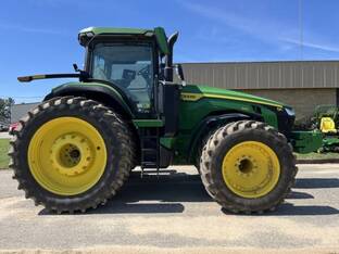 2025 John Deere 8R 340