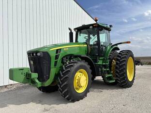 2007 John Deere 8230