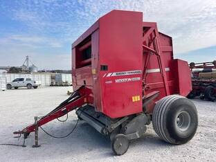 2013 Massey-Ferguson 2856A