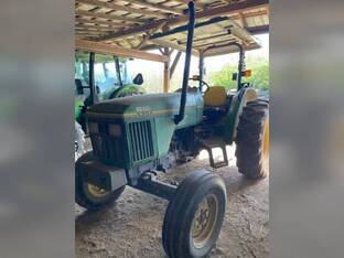 1996 John Deere 5200