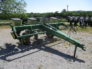 John Deere 7000