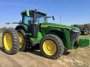 2024 John Deere 8R 250