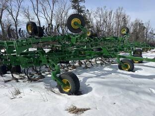 2023 John Deere 2230