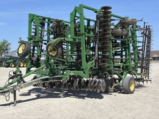 2007 John Deere 2310