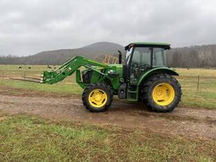 2020 John Deere 5100E
