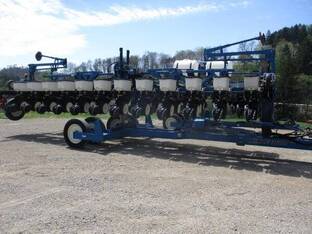 2011 Kinze 3600